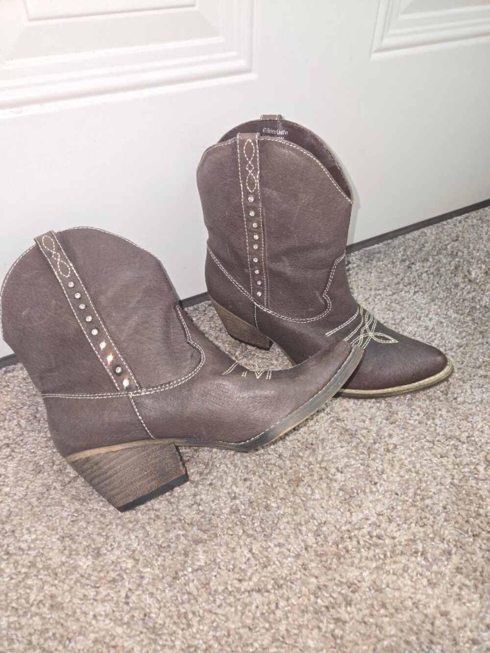 Women's Western Boots sz 7